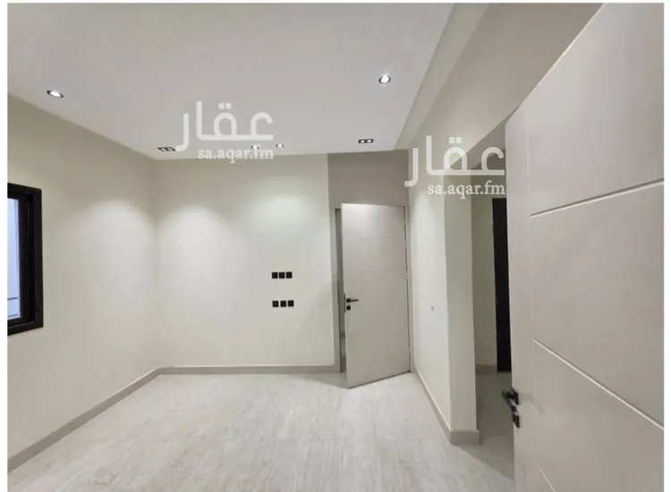 دور للبيع في شارع ابن نعيم, حي طيبة, مدينة الرياض, منطقة الرياض صورة 2