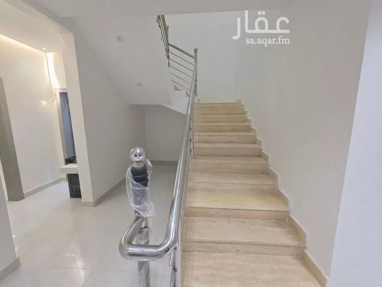 فيلا للبيع في شارع العزيزيه, حي طيبة, مدينة الرياض, منطقة الرياض 7