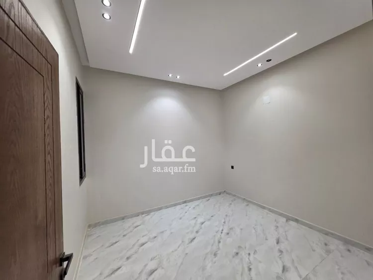 فيلا للبيع في شارع العزيزيه, حي طيبة, مدينة الرياض, منطقة الرياض 8