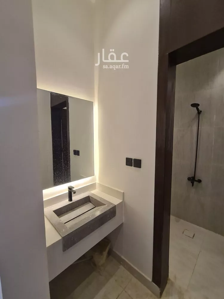 دور للبيع في شارع ابن نعيم, حي طيبة, مدينة الرياض, منطقة الرياض صورة 4