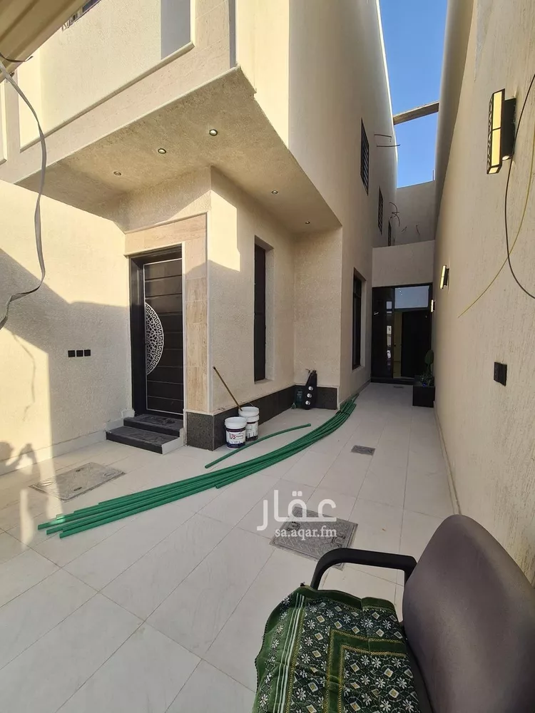 دور للبيع في شارع العزيزيه, حي طيبة, مدينة الرياض, منطقة الرياض صورة 2
