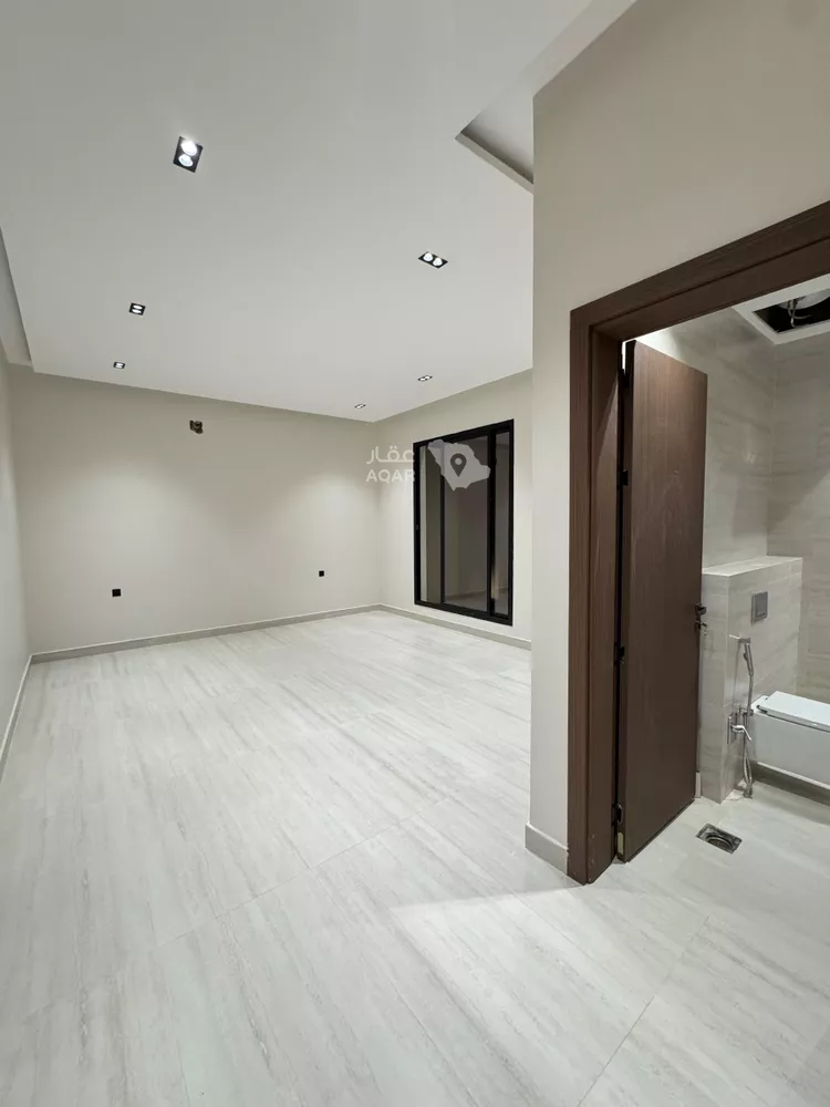 Floor for Sale in Riyadh Dahiat Namar 8