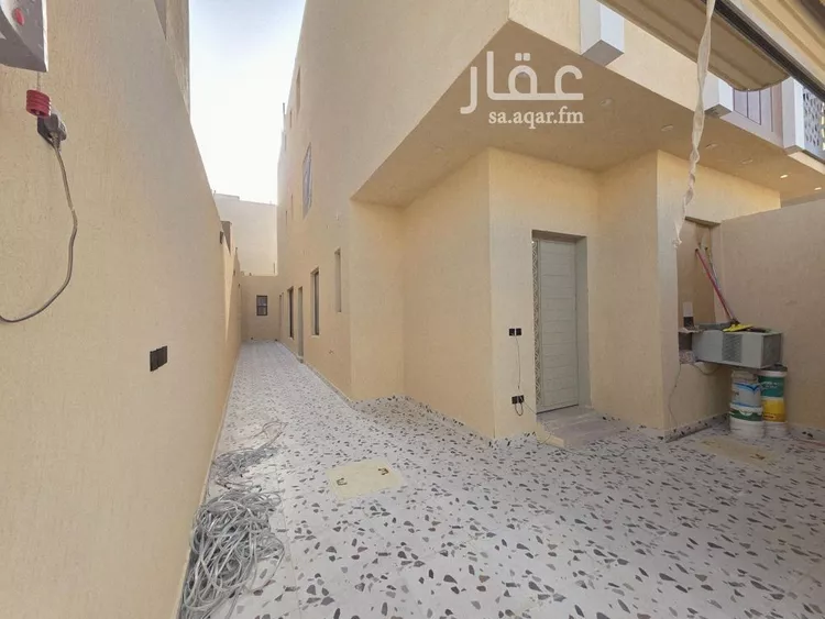 دور للبيع في شارع علي بن سلامة اللخمي, حي بدر, مدينة الرياض, منطقة الرياض صورة 5