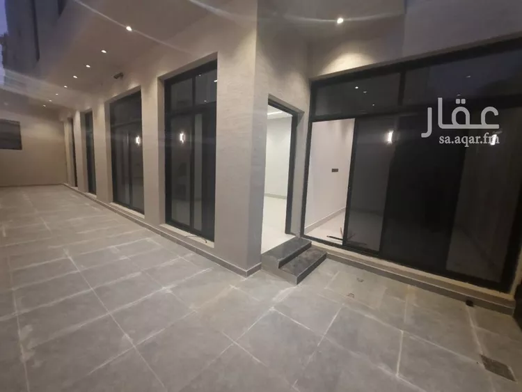 فيلا للبيع في شارع حسين الأبريقي, حي عكاظ, مدينة الرياض, منطقة الرياض صورة 2