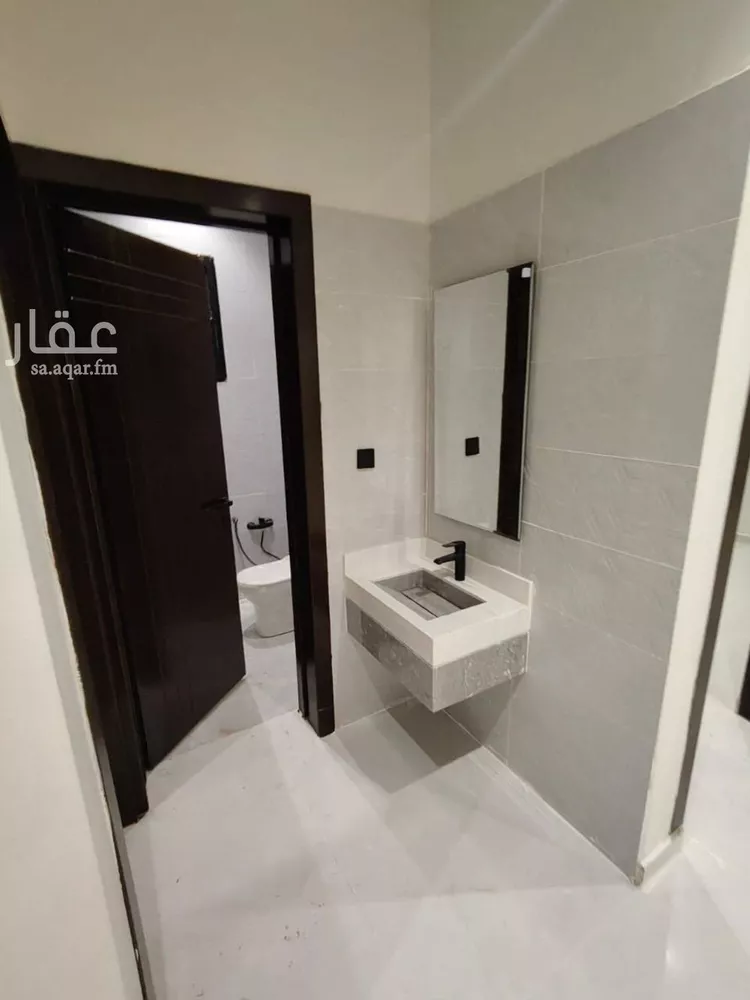 دور للبيع في شارع العزيزيه, حي طيبة, مدينة الرياض, منطقة الرياض 13