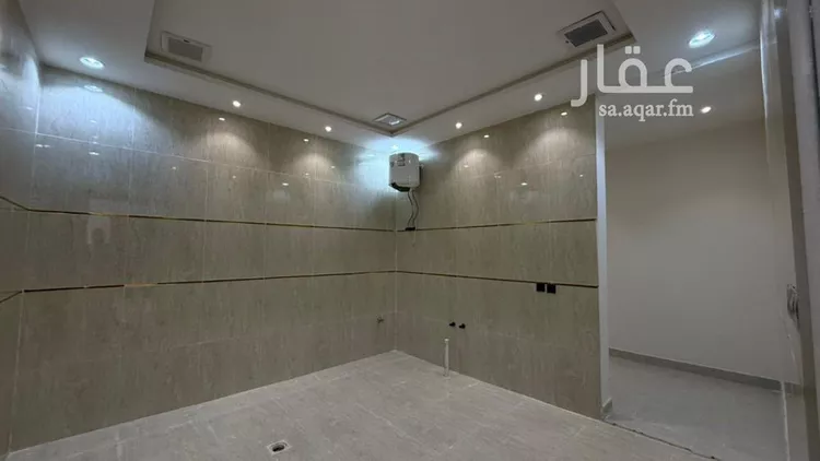 دور للبيع في شارع عثمان بن منظور, حي طيبة, مدينة الرياض, منطقة الرياض 7