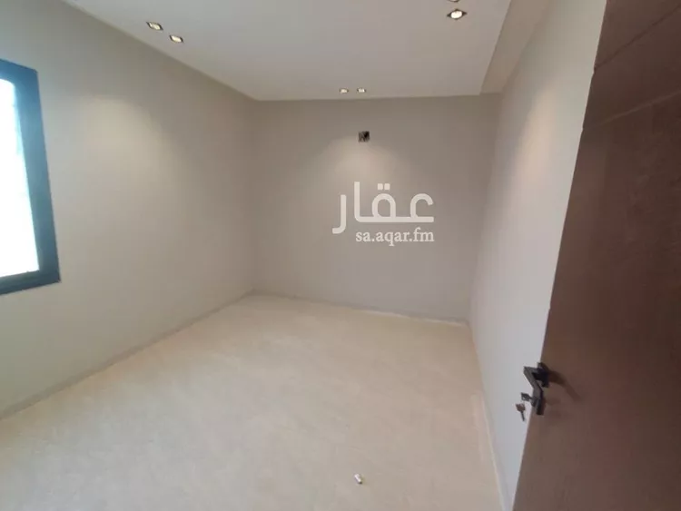 دور للبيع في شارع ابن نعيم, حي طيبة, مدينة الرياض, منطقة الرياض 7