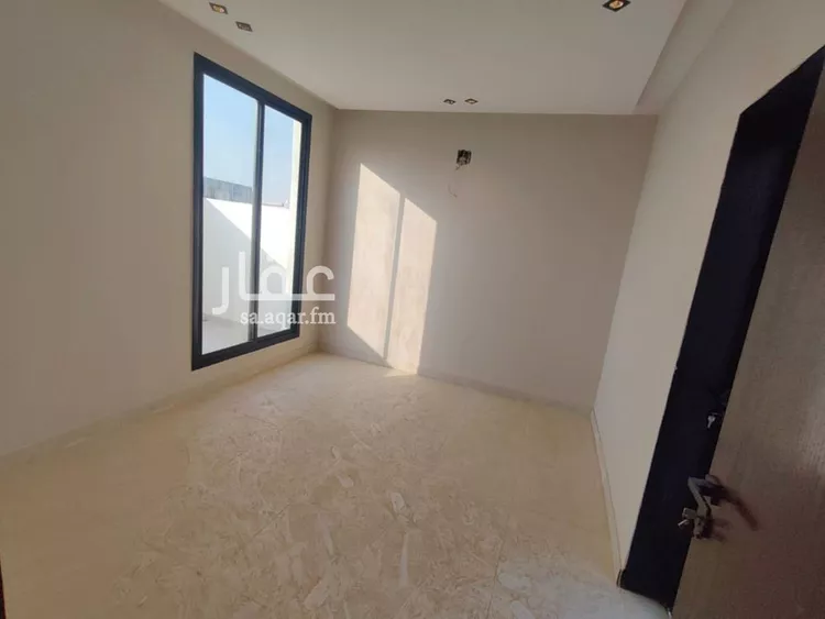 دور للبيع في شارع ابن نعيم, حي طيبة, مدينة الرياض, منطقة الرياض 6