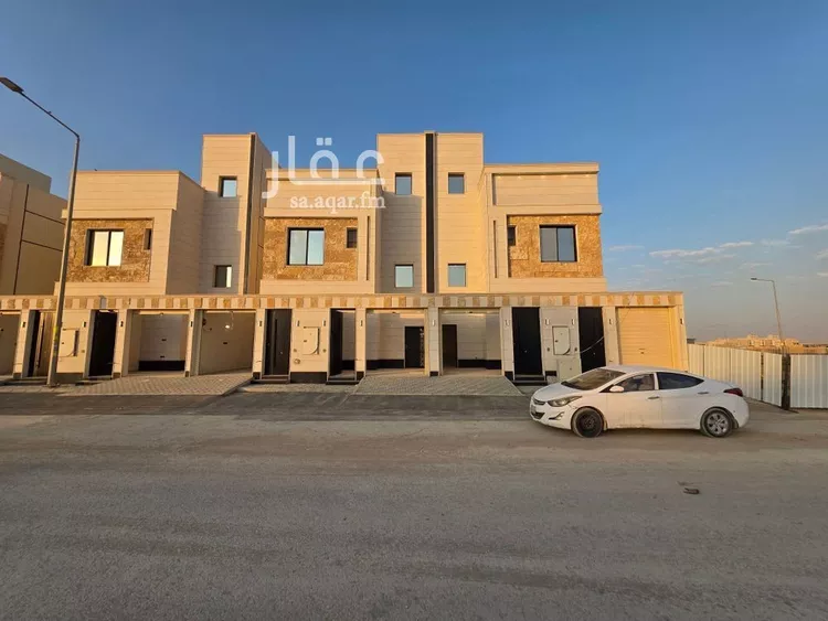 فيلا للبيع في شارع العزيزيه, حي طيبة, مدينة الرياض, منطقة الرياض صورة 2