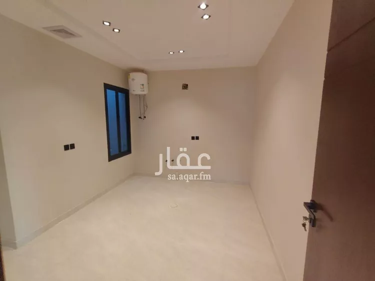 دور للبيع في شارع العزيزيه, حي طيبة, مدينة الرياض, منطقة الرياض 7