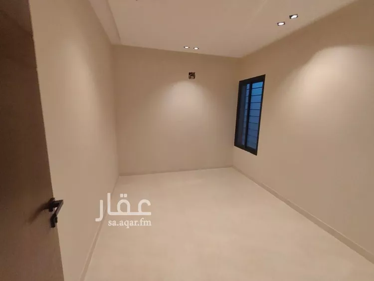 دور للبيع في شارع العزيزيه, حي طيبة, مدينة الرياض, منطقة الرياض 8