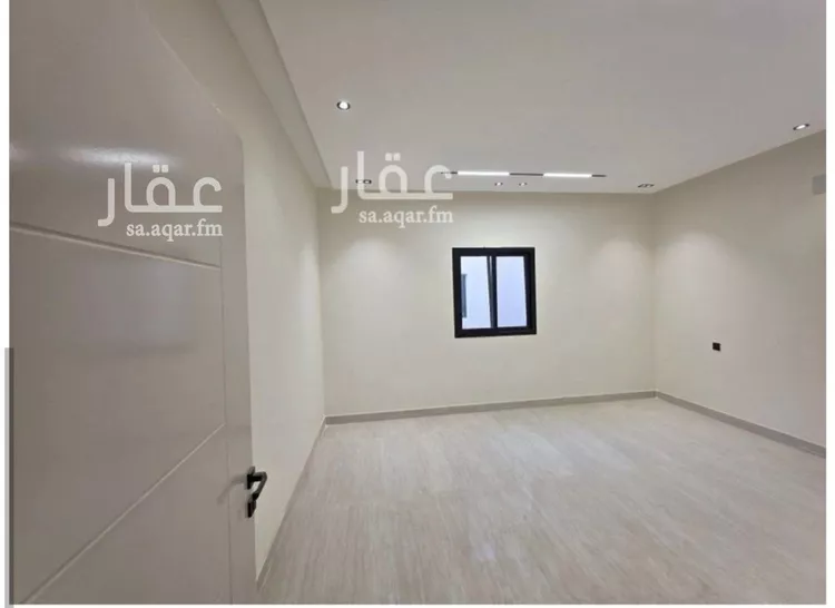 دور للبيع في شارع ابن نعيم, حي طيبة, مدينة الرياض, منطقة الرياض 8