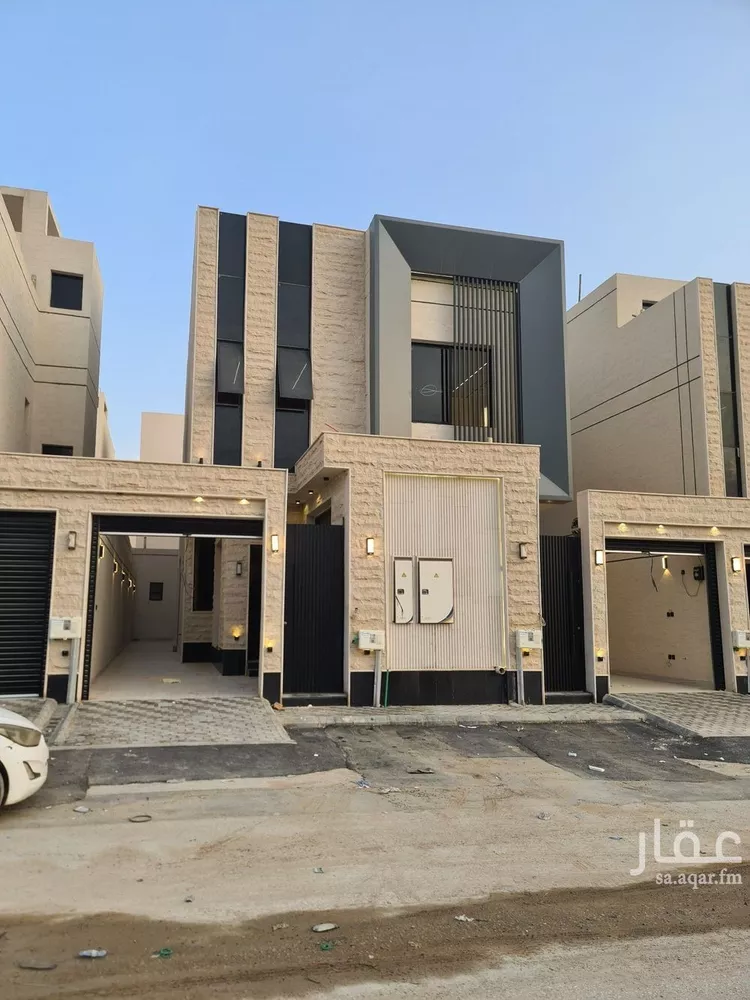 دور للبيع في شارع العزيزيه32, حي طيبة, مدينة الرياض, منطقة الرياض 1 صورة