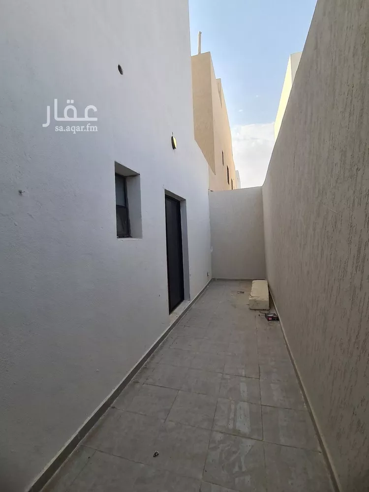 فيلا للبيع في شارع العزيزيه, حي طيبة, مدينة الرياض, منطقة الرياض 14