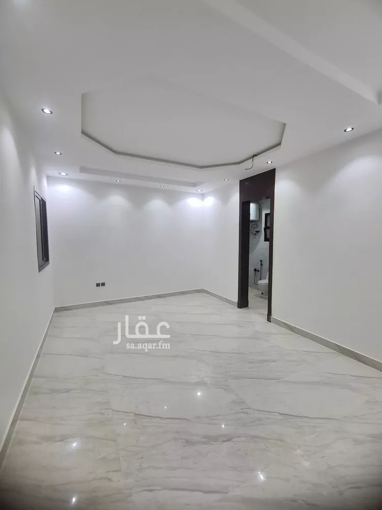 فيلا للبيع في شارع العزيزيه, حي طيبة, مدينة الرياض, منطقة الرياض 11