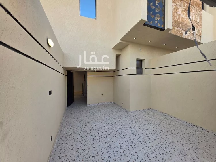 فيلا للبيع في شارع العزيزيه, حي طيبة, مدينة الرياض, منطقة الرياض صورة 3