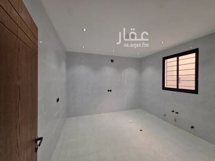 فيلا للبيع في شارع العزيزيه, حي طيبة, مدينة الرياض, منطقة الرياض 8