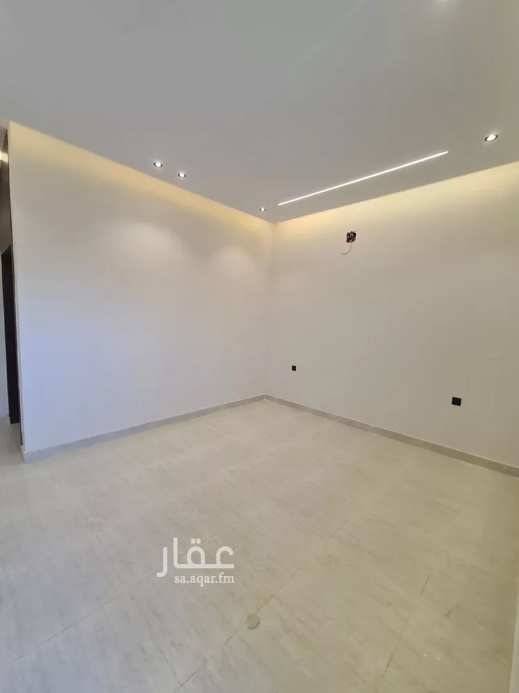 دور للبيع في شارع ابن نعيم, حي طيبة, مدينة الرياض, منطقة الرياض صورة 3