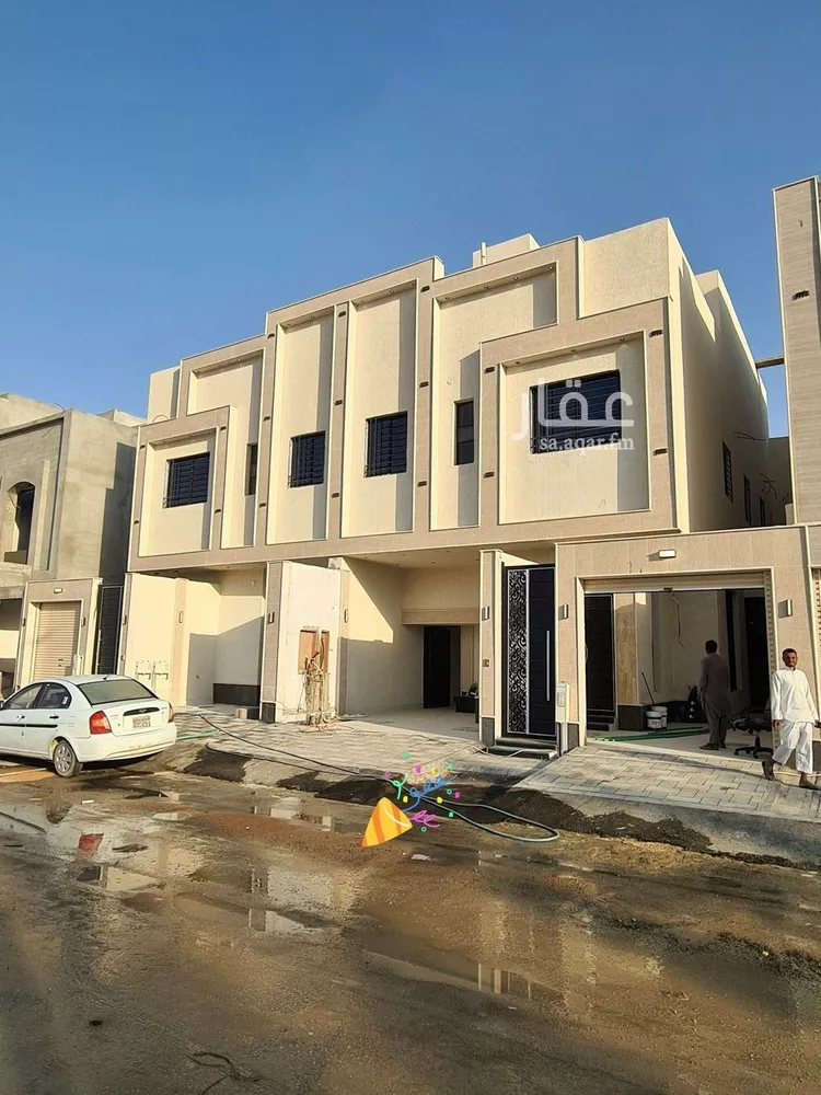 دور للبيع في شارع العزيزيه, حي طيبة, مدينة الرياض, منطقة الرياض