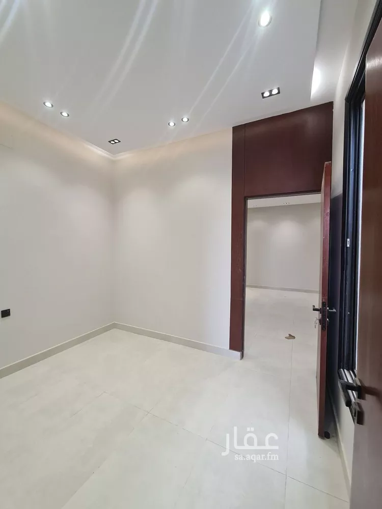 دور للبيع في شارع العزيزيه, حي طيبة, مدينة الرياض, منطقة الرياض 6