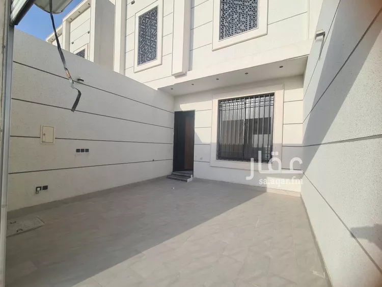 فيلا للبيع في شارع حجة الإسلام, حي عكاظ, مدينة الرياض, منطقة الرياض صورة 3