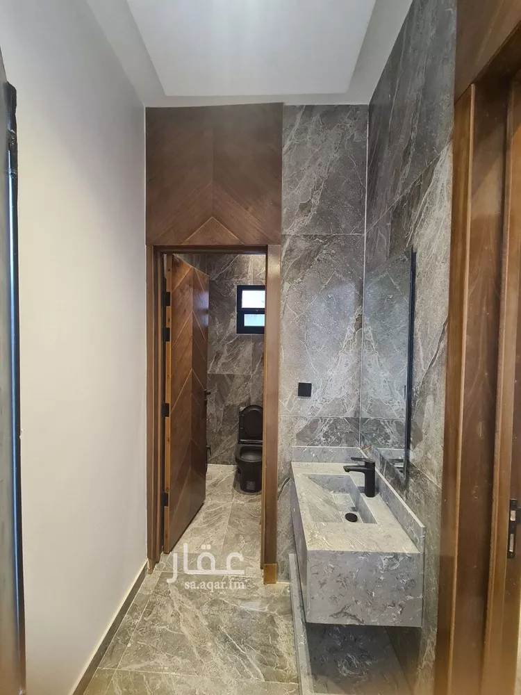 فيلا للبيع في شارع حسين الأبريقي, حي عكاظ, مدينة الرياض, منطقة الرياض صورة 4