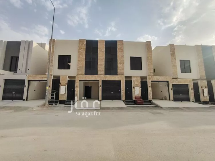 دور للبيع في شارع حامد عبدالحفيظ, حي عكاظ, مدينة الرياض, منطقة الرياض صورة 2