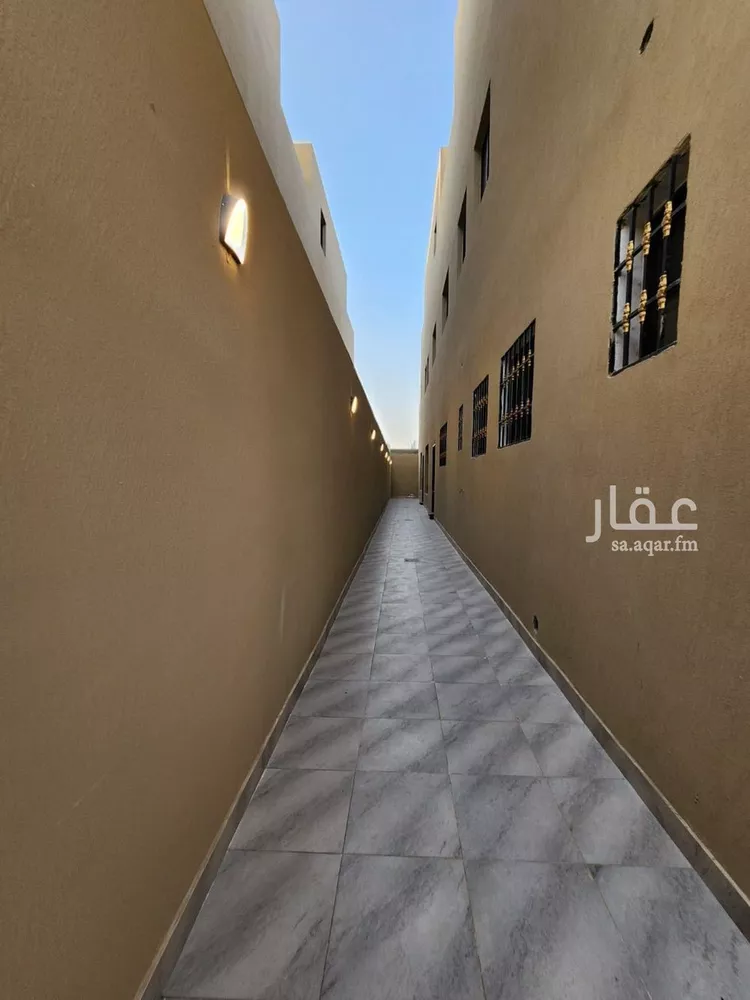 فيلا للبيع في شارع عطية بن الحارث, حي عكاظ, مدينة الرياض, منطقة الرياض صورة 3