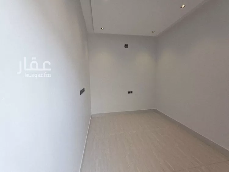 دور للبيع في شارع حجة الإسلام, حي عكاظ, مدينة الرياض, منطقة الرياض صورة 5