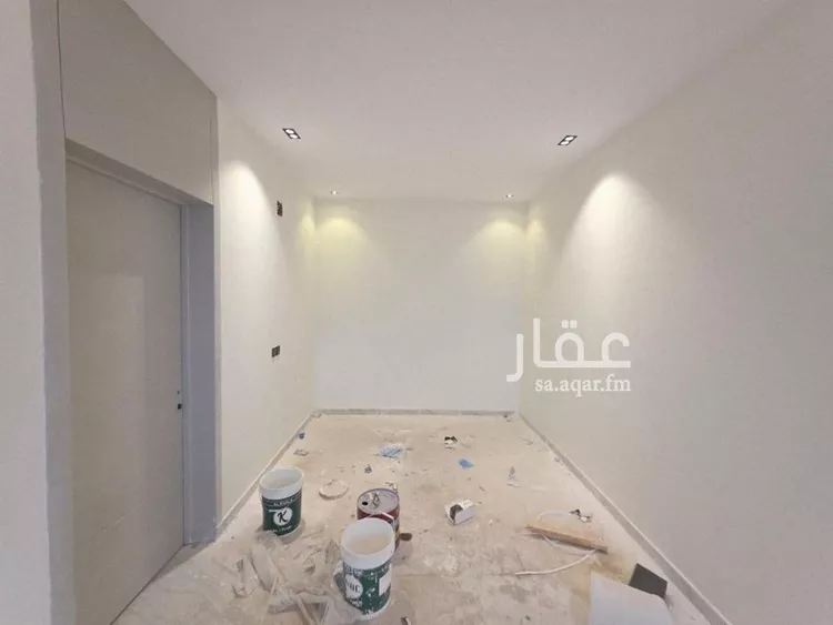 فيلا للبيع في شارع حامد عبدالحفيظ, حي عكاظ, مدينة الرياض, منطقة الرياض صورة 3