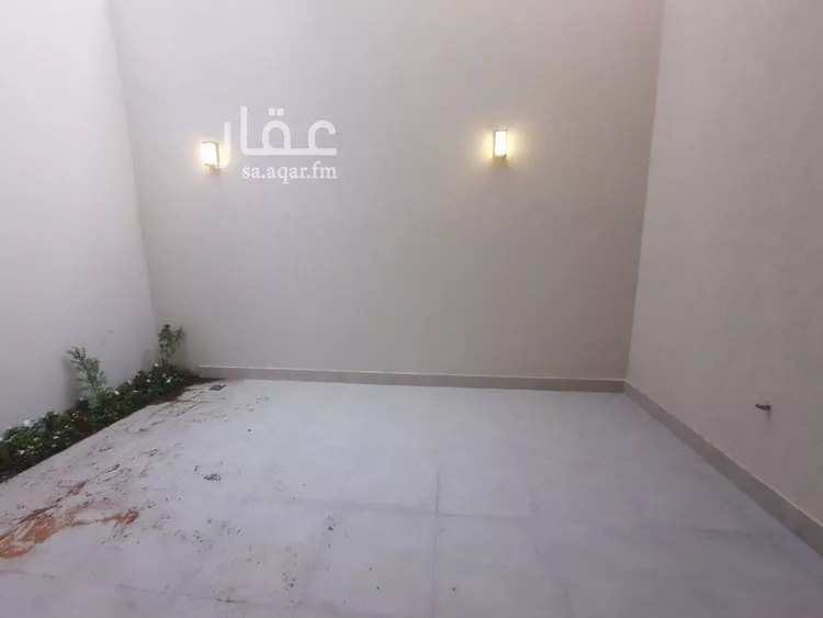 فيلا للبيع في شارع الزرابي, حي بدر, مدينة الرياض, منطقة الرياض صورة 5