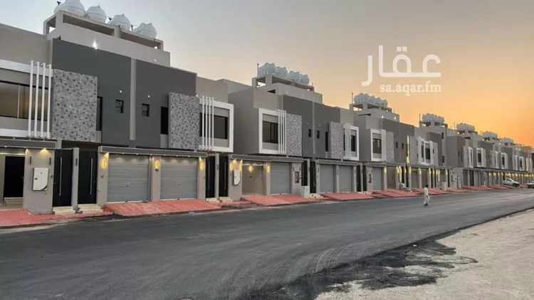 دور للبيع في شارع العزيزيه, حي طيبة, مدينة الرياض, منطقة الرياض صورة 2