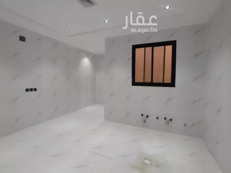 فيلا للبيع في شارع ابن نعيم, حي طيبة, مدينة الرياض, منطقة الرياض صورة 5