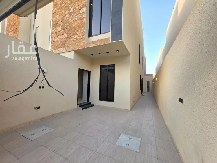 فيلا للبيع في شارع العزيزيه, حي طيبة, مدينة الرياض, منطقة الرياض صورة 2