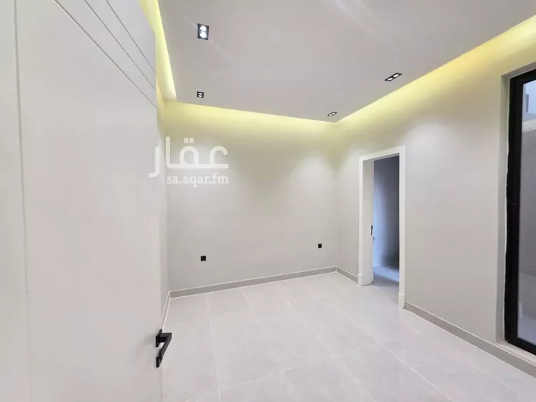 فيلا للبيع في شارع العزيزيه, حي طيبة, مدينة الرياض, منطقة الرياض صورة 3