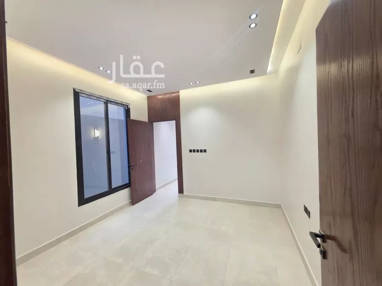 فيلا للبيع في شارع العزيزيه, حي طيبة, مدينة الرياض, منطقة الرياض صورة 5