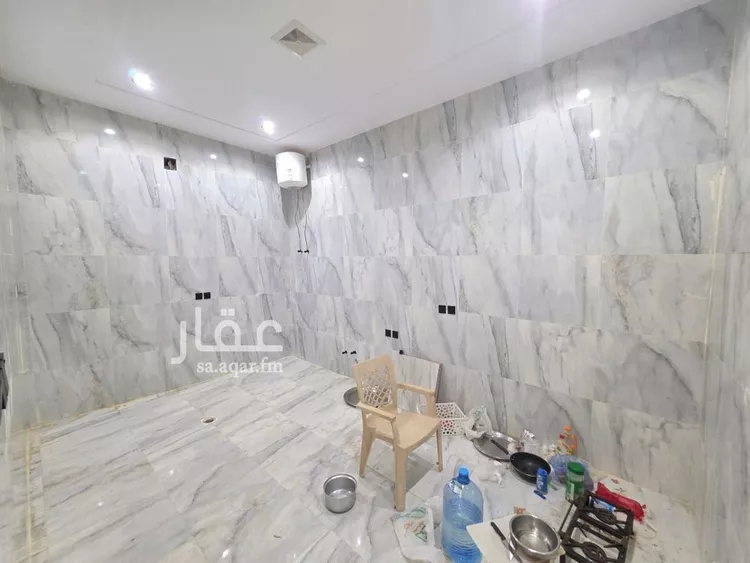 فيلا للبيع في شارع العزيزيه, حي طيبة, مدينة الرياض, منطقة الرياض صورة 4