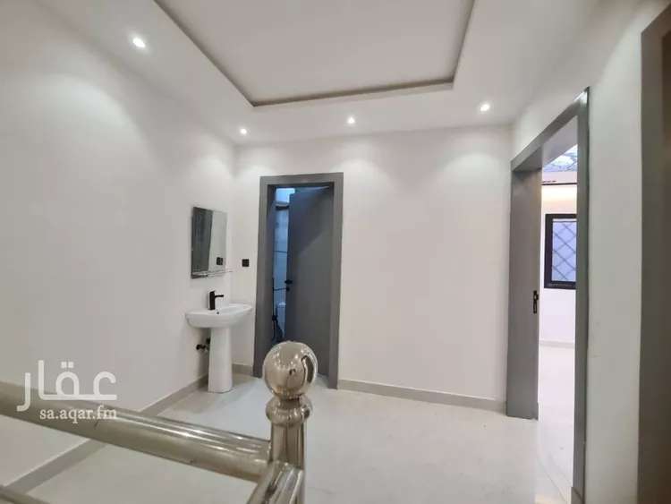 فيلا للبيع في شارع ريس, حي بدر, مدينة الرياض, منطقة الرياض 14