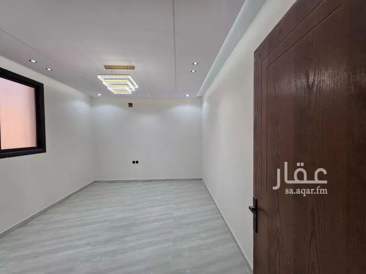 فيلا للبيع في شارع العزيزيه, حي طيبة, مدينة الرياض, منطقة الرياض 7