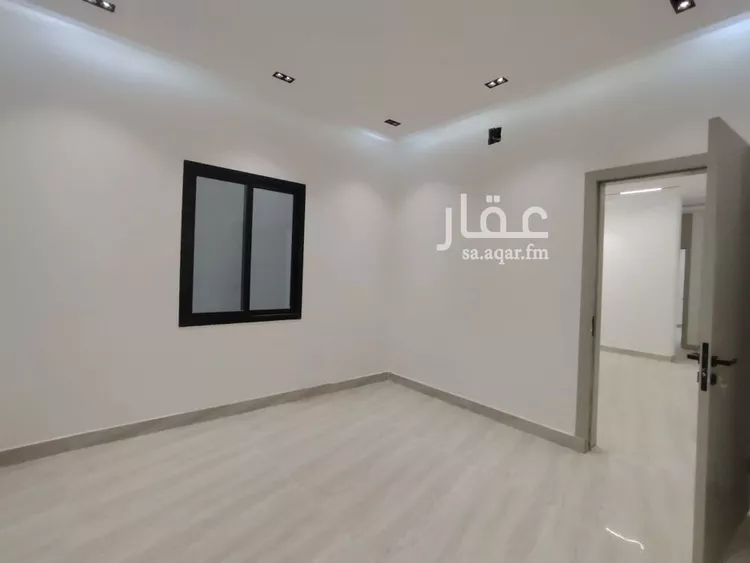 دور للبيع في شارع ابن نعيم, حي طيبة, مدينة الرياض, منطقة الرياض صورة 5