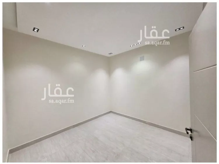 دور للبيع في شارع ابن نعيم, حي طيبة, مدينة الرياض, منطقة الرياض 7