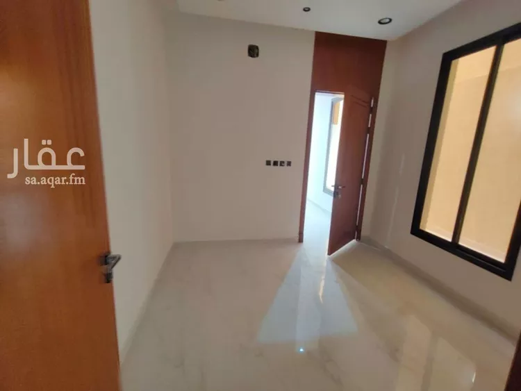 فيلا للبيع في شارع ابن نعيم, حي طيبة, مدينة الرياض, منطقة الرياض صورة 5