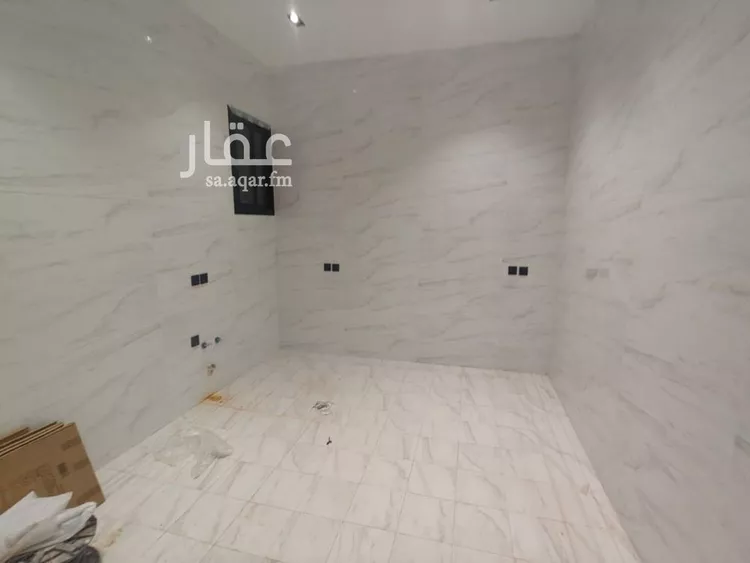 دور للبيع في شارع العزيزيه, حي طيبة, مدينة الرياض, منطقة الرياض 10
