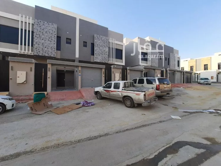 فيلا للبيع في شارع العزيزيه, حي طيبة, مدينة الرياض, منطقة الرياض صورة 2