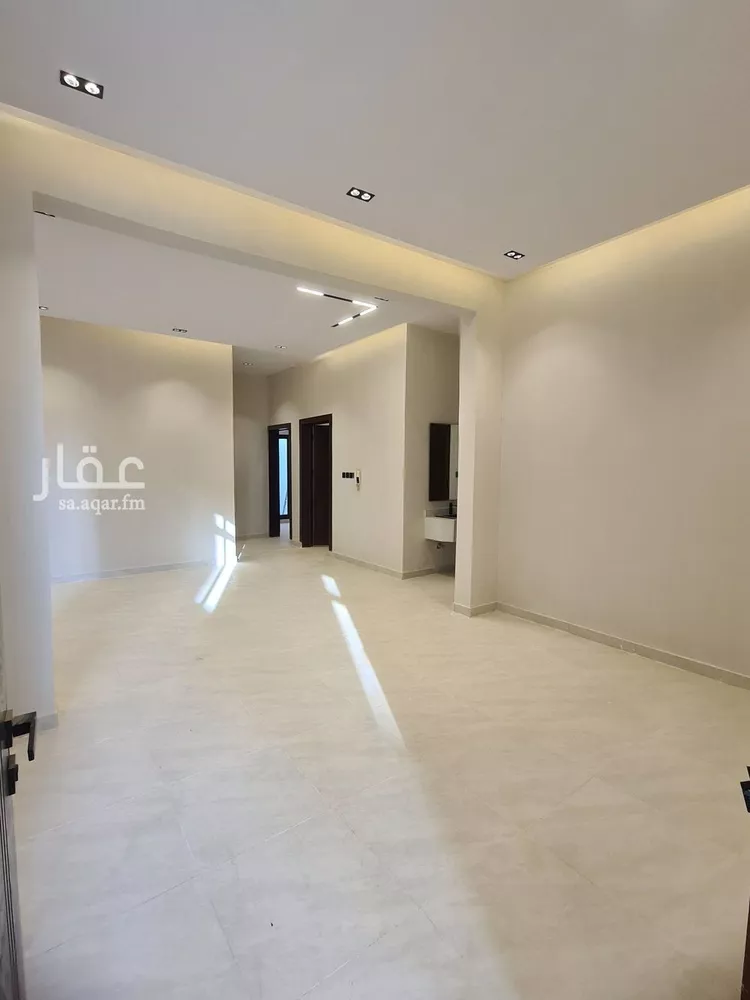 فيلا للبيع في شارع العزيزيه, حي طيبة, مدينة الرياض, منطقة الرياض 7