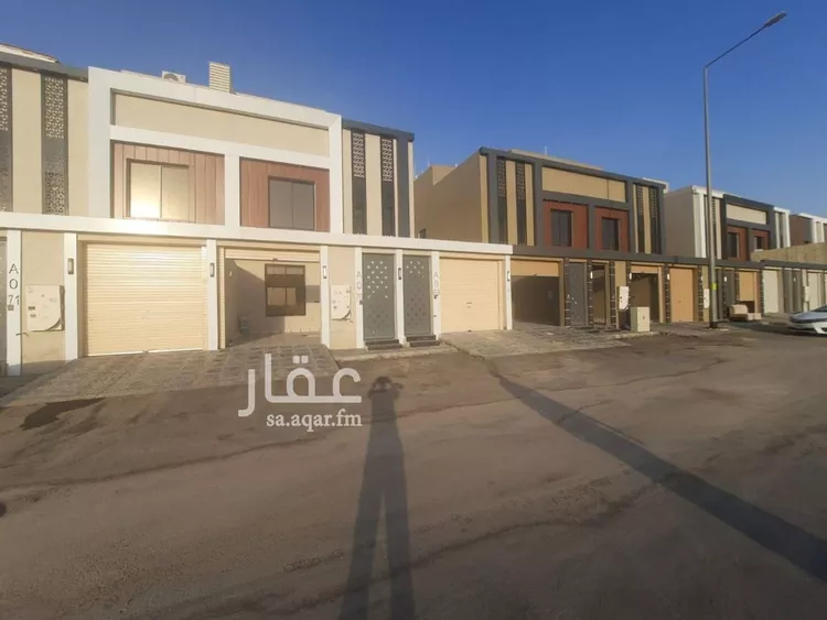فيلا للبيع في شارع حامد عبدالحفيظ, حي عكاظ, مدينة الرياض, منطقة الرياض صورة 4