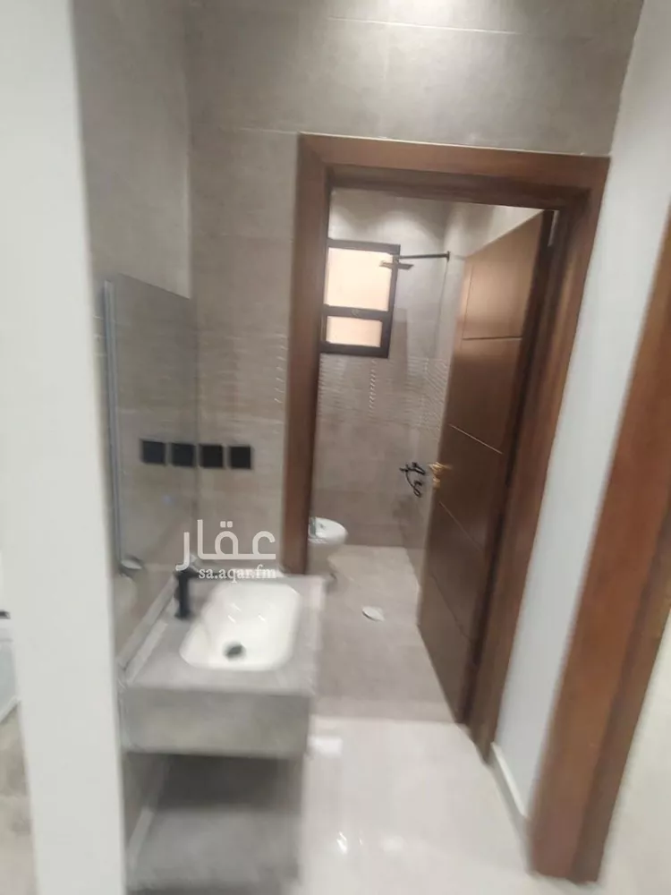 فيلا للبيع في شارع ابن نعيم, حي طيبة, مدينة الرياض, منطقة الرياض 15