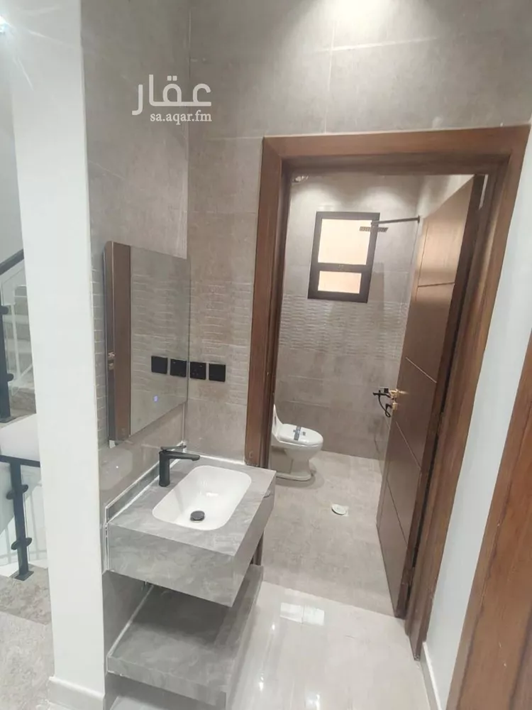 فيلا للبيع في شارع ابن نعيم, حي طيبة, مدينة الرياض, منطقة الرياض 14