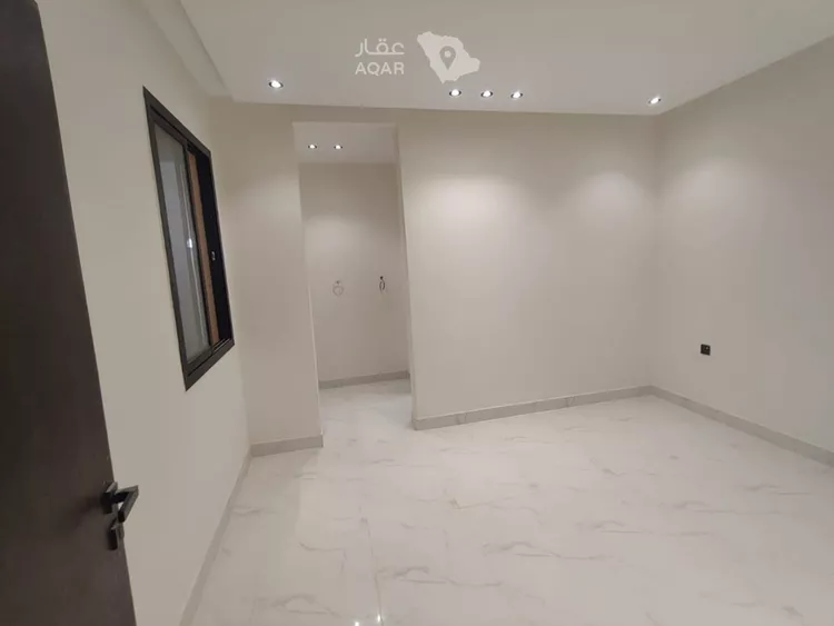 فيلا للبيع في شارع ابن نعيم, حي طيبة, مدينة الرياض, منطقة الرياض 4