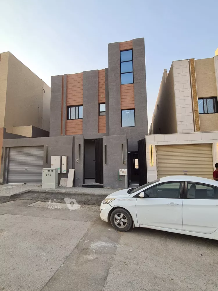 دور للبيع في شارع العزيزيه, حي طيبة, مدينة الرياض, منطقة الرياض 2